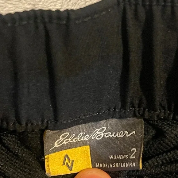 Eddie Bauer Women's Black Drawstring Waist Athletic Shorts Size 2 Polyester - Picture 3 of 10